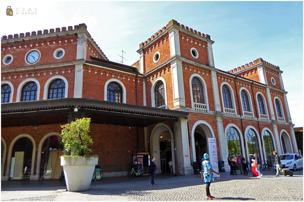 Dworzec kolejowy w Brescii
