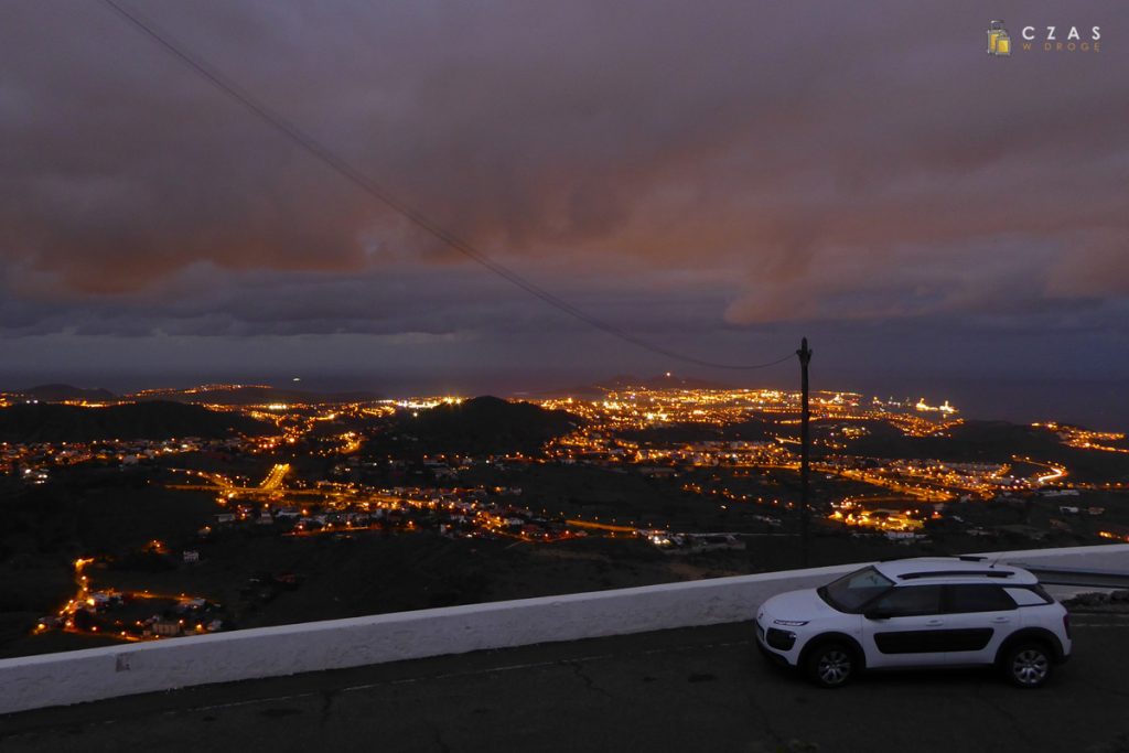 Wieczorna panorama z Pico de Bandama.