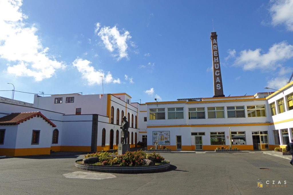 Główny plac na terenie fabryki