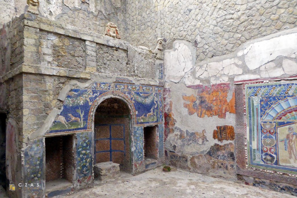 Mozaiki na dziedzińcu Domu Neptuna i Amfitryty