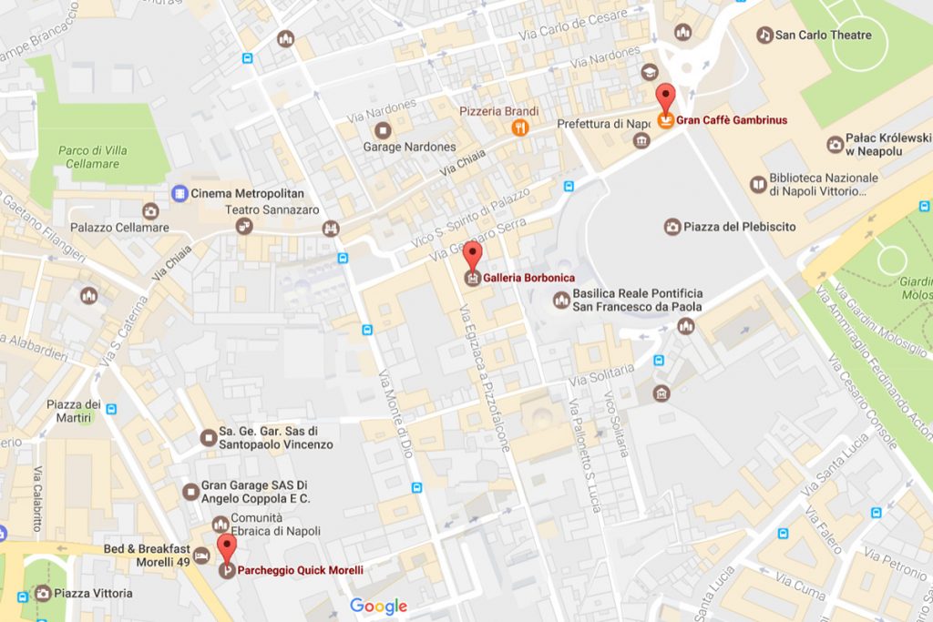 Wejścia do Galleria Borbonica oraz Bar Gambrinus - miejsce spotkania dla Napoli Sotterranea / Google Maps