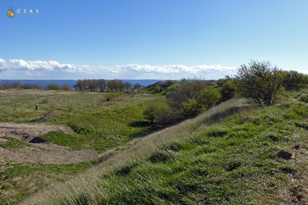Widok z wałów na miejsce dawnej osady Ranów