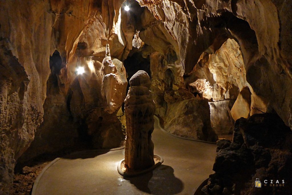 Jaskinie Mladečke - stalagmit "Mumia" :)
