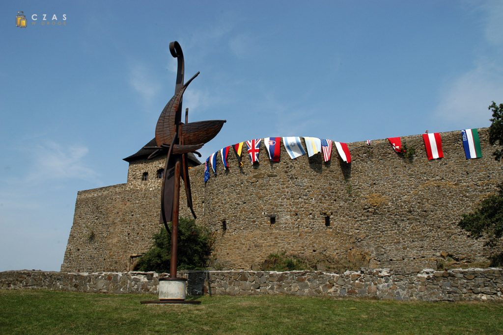 Zewnętrzne mury zamku Helfštýn