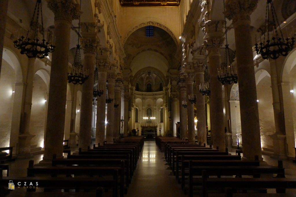 Wnętrze bazyliki Santa Croce