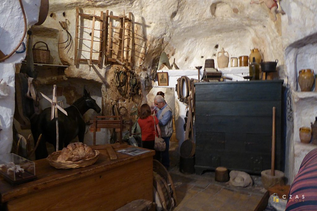 Storica Casa Grotta di Vico Solitario