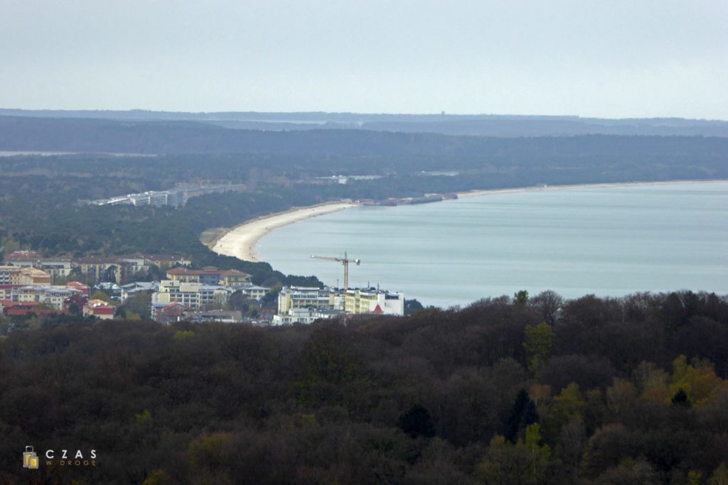 Widok z wieży w stronę Binz i Prory.