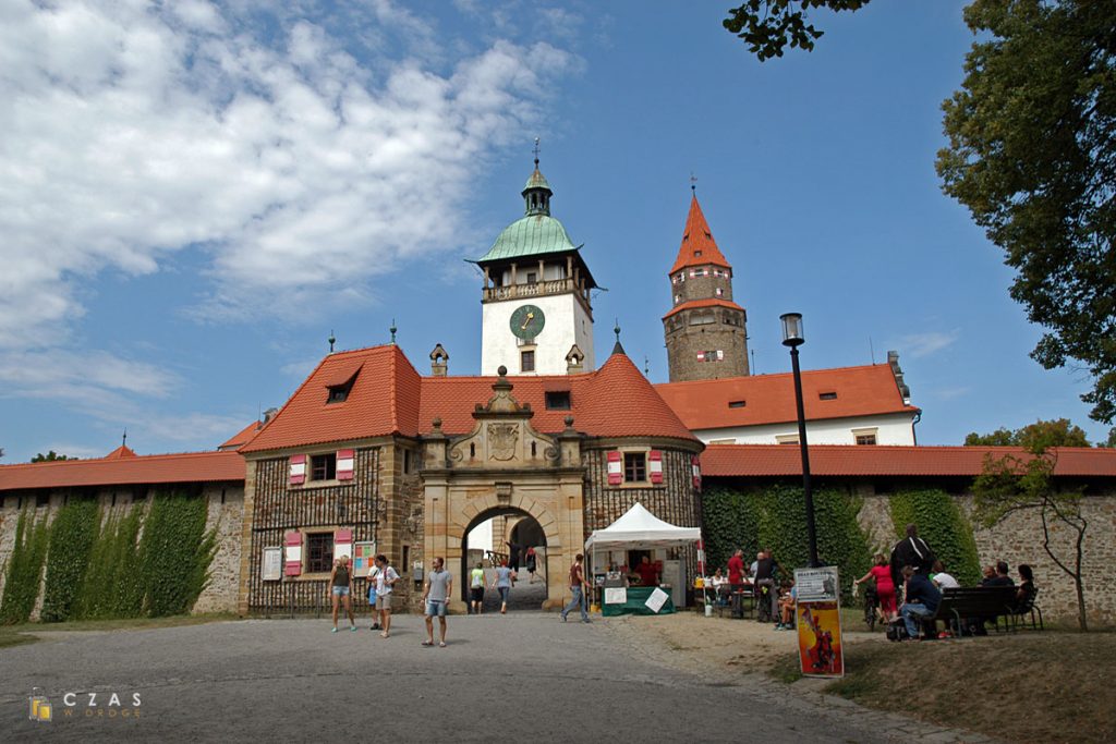 Brama główna zamku Bouzov