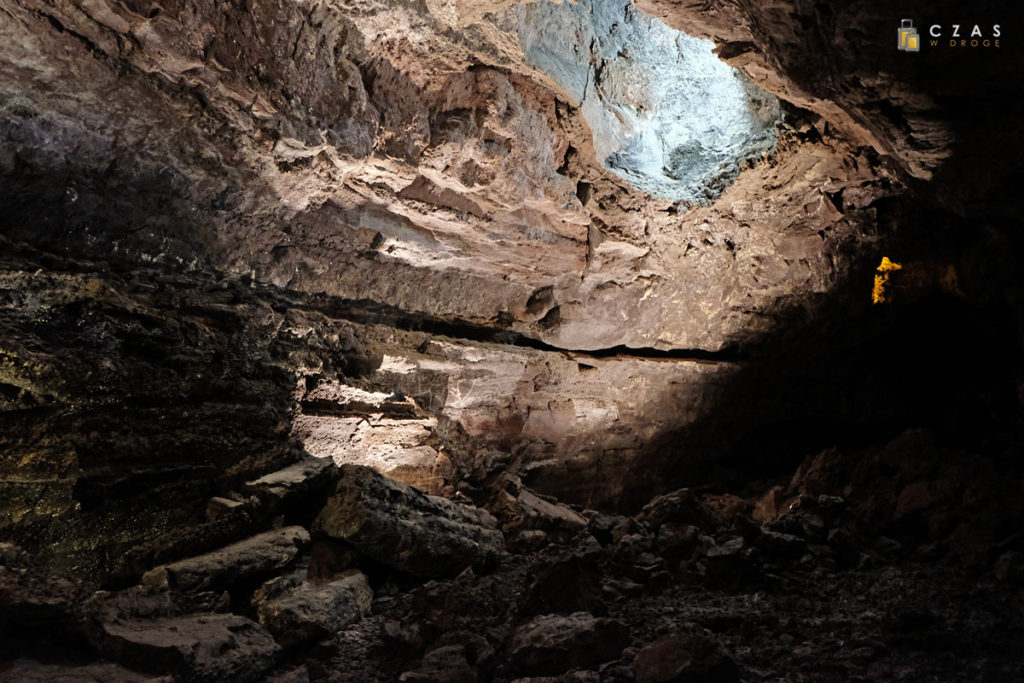 Wnętrze tuneli Cueva de Los Verdes